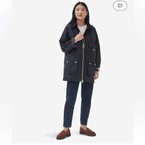 Barbour Highclere in Black